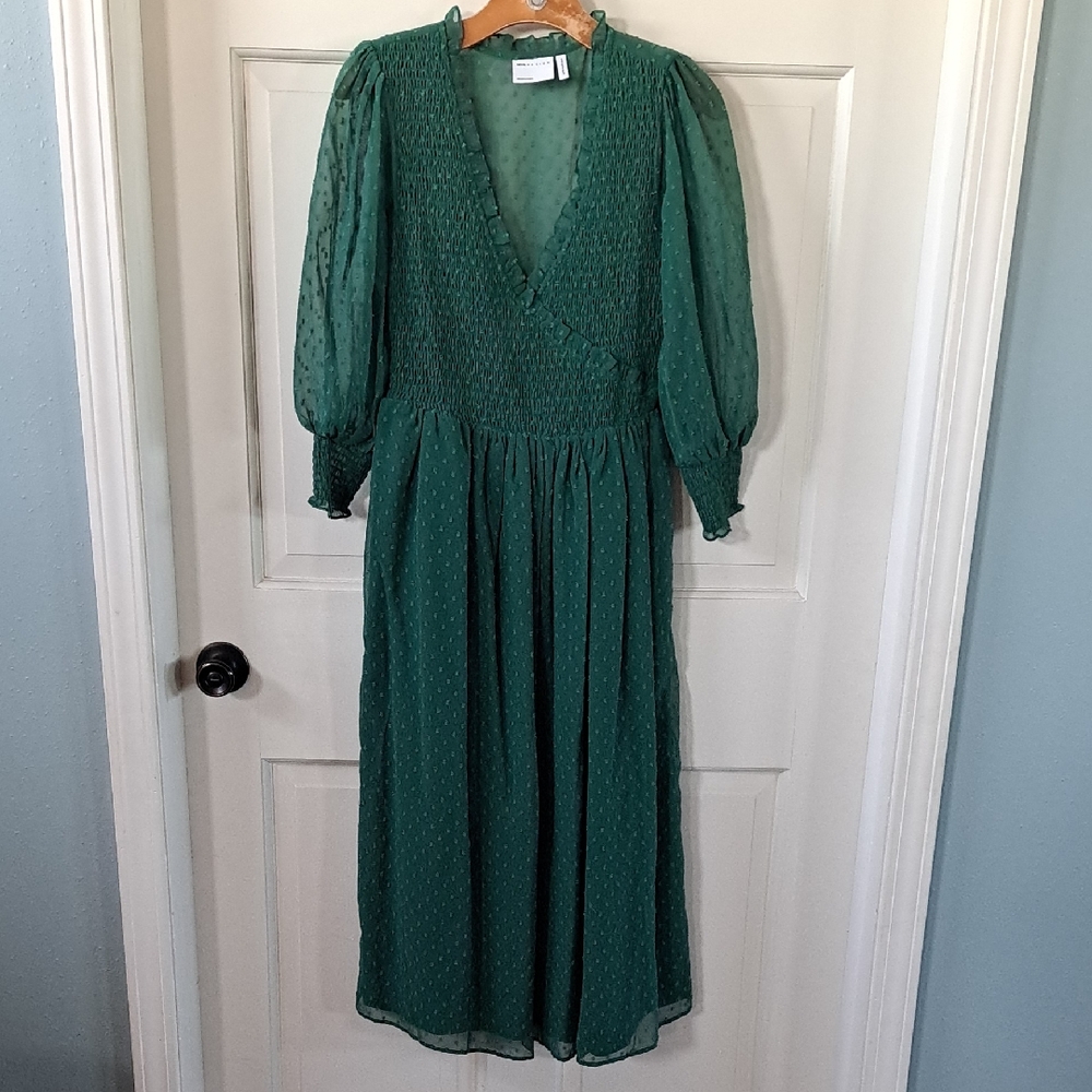 ASOS Design Emerald Green Smocked Ruffles Maxi Dress Flowy Feminine Puff Sleeves - Picture 1 of 14
